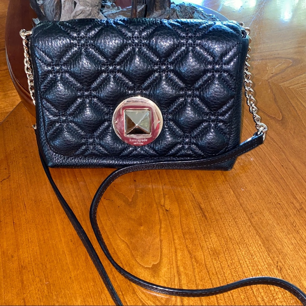 Black Kate Spade crossbody bag 💼